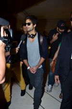 Shahid Kapoor arrive at Singapore for IIFA 2012 on 6th June 2012 (39).JPG